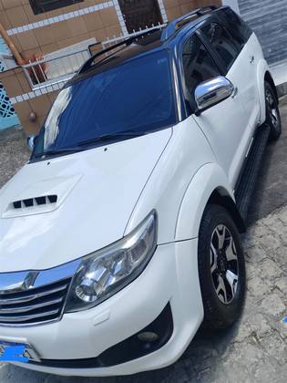 TOYOTA HILUX SW4 3.0 SRV 4X4 7 LUGARES 16V TURBO INTERCOOLER DIESEL 4P AUTOMÁTICO